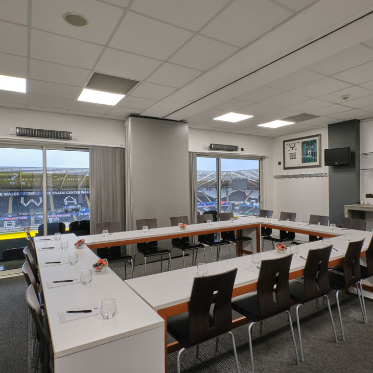 Double Executive Box (2)