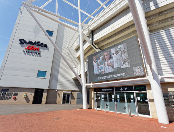 Athn 090822 Stadium Gv 3466