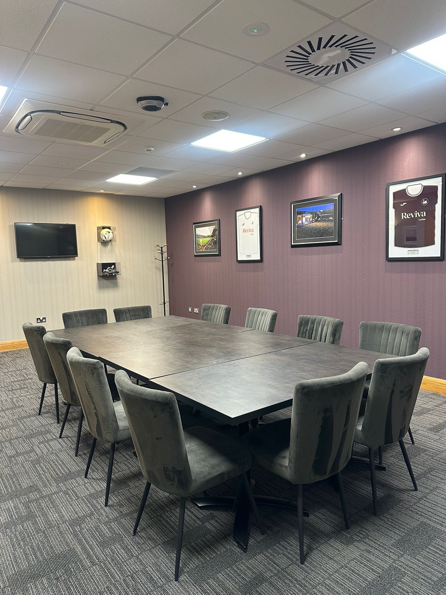 Swansea - Copper Suite 2.jpg