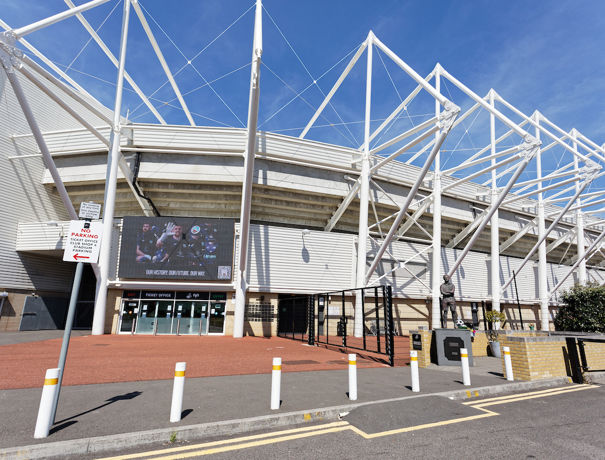 Athn 090822 Stadium Gv 3453