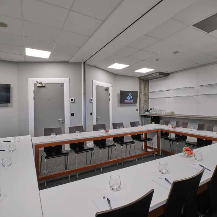 Double Executive Box (1)