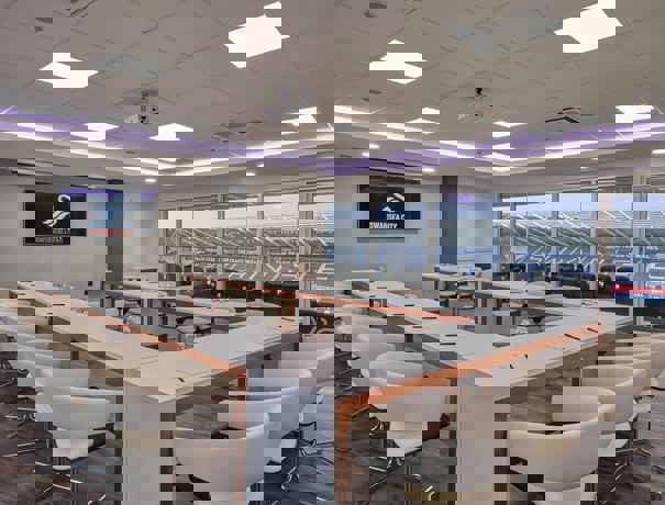 Peter Lynn Lounge (2)