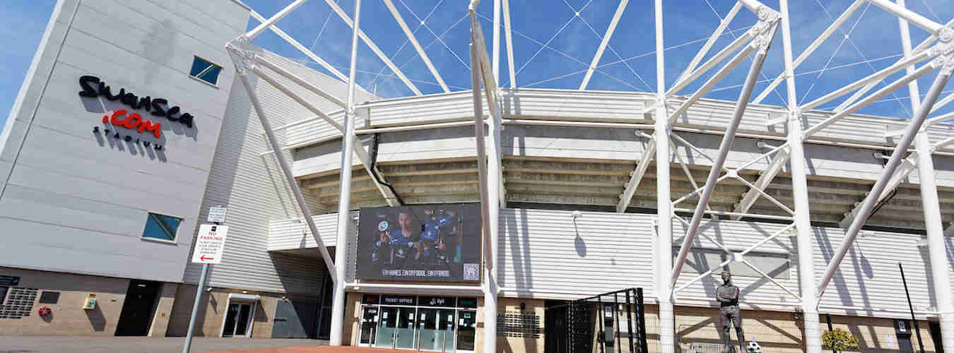 Athn 090822 Stadium Gv 3463