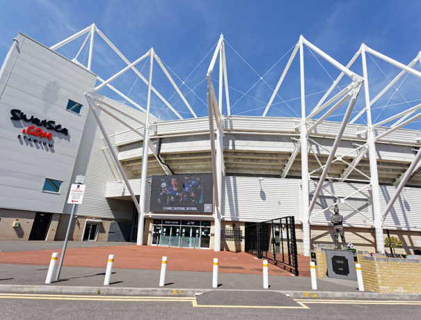 Athn 090822 Stadium Gv 3463